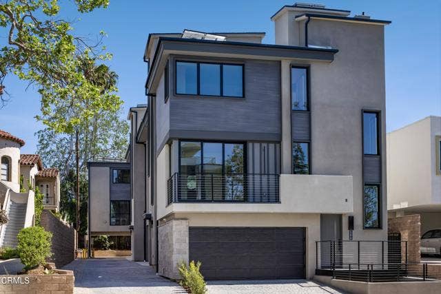 Property photo for 506 1/2 N Sycamore AVE, Los Angeles, CA