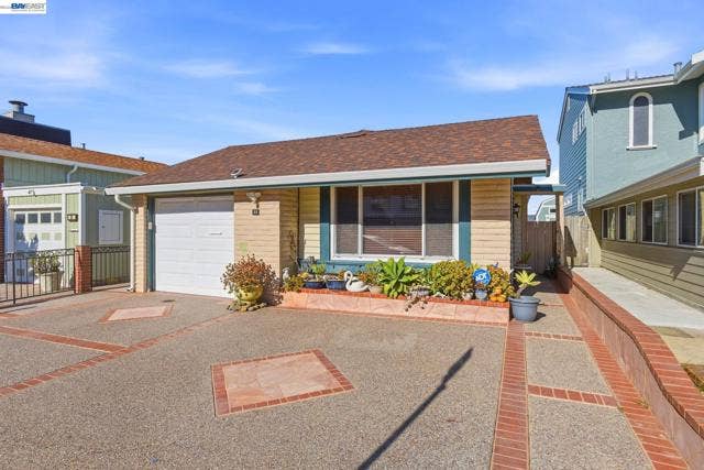 22 John Glenn Cir, Daly City, CA 94015 22 John Glenn Cir, Daly City, CA 94015