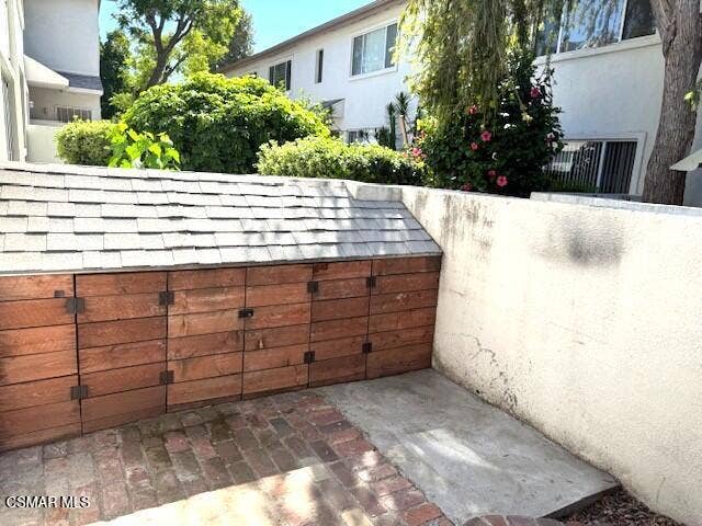 18619 Collins ST, #F7, Tarzana, CA 91356 Patio