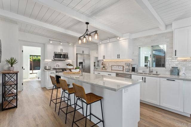 245 Hemlock AVE, Carlsbad, CA 92008
