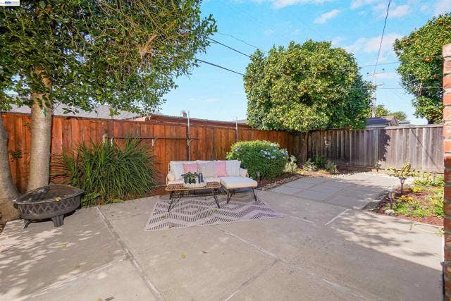 25825 Belhaven St, Hayward, CA 94545 25825 Belhaven St, Hayward, CA 94545