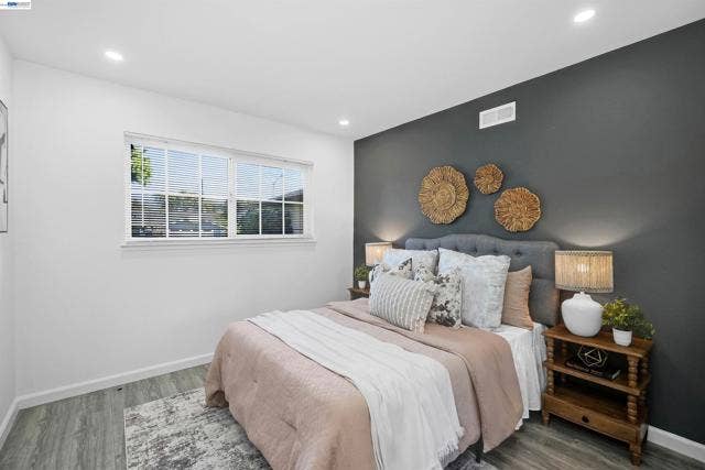 25825 Belhaven St, Hayward, CA 94545 25825 Belhaven St, Hayward, CA 94545