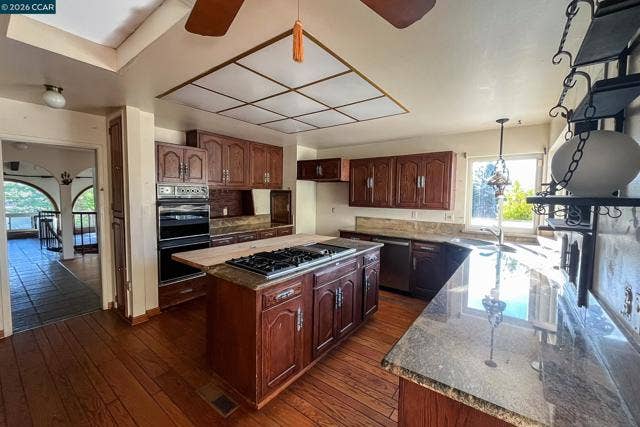337 Livorna Heights Rd, Alamo, CA 94507