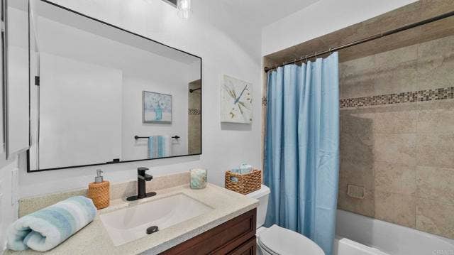 1812 FAIRWAY CIR, San Marcos, CA 92078 1812 FAIRWAY CIR, San Marcos, CA 92078
