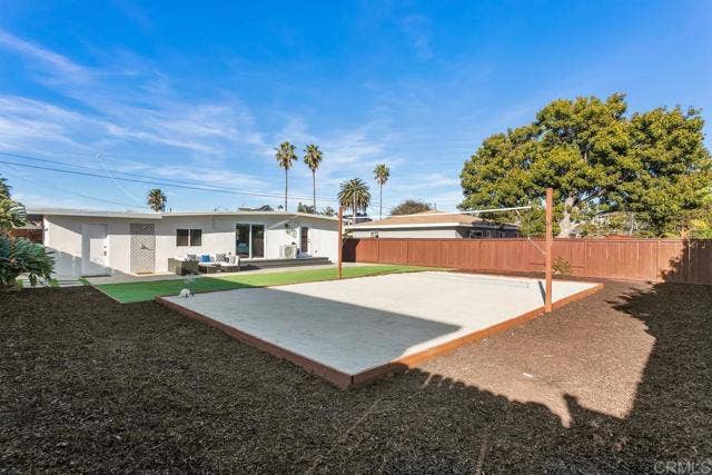 245 Hemlock AVE, Carlsbad, CA 92008