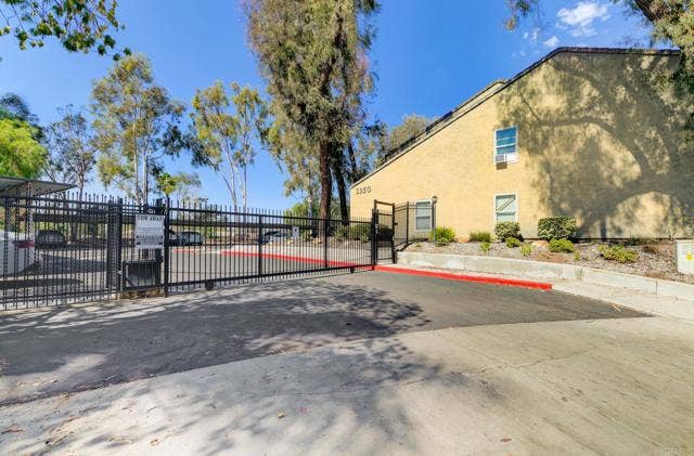 1350 N Escondido Blvd, #44, Escondido, CA 92026