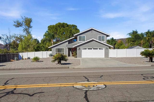 16706 Arena Dr, Ramona, CA 92065
