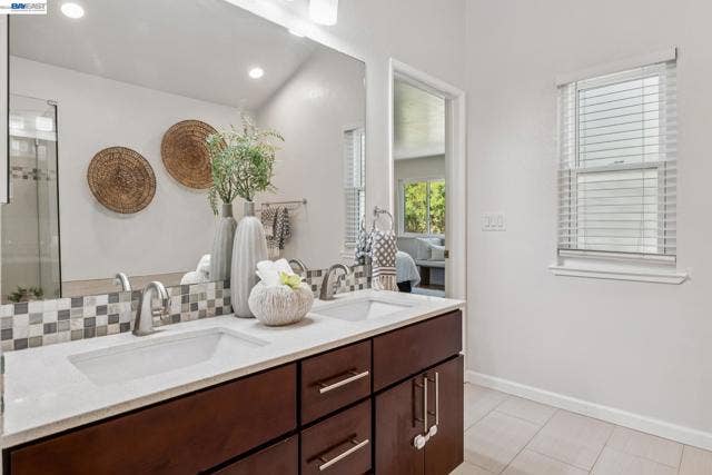 28086 Thorup Ln, Hayward, CA 94542