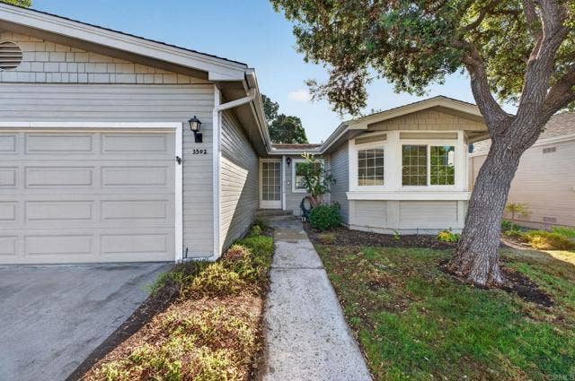 3502 Amber LN, Oceanside, CA 92056
