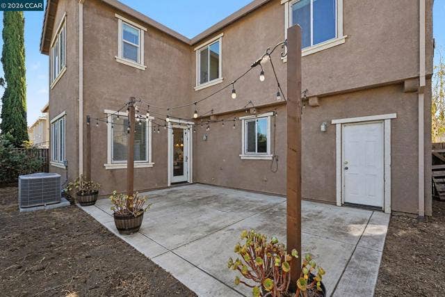 1043 Ashbridge Bay Dr, Pittsburg, CA 94565