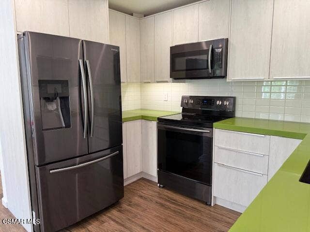 18619 Collins ST, #F7, Tarzana, CA 91356 Kitchen