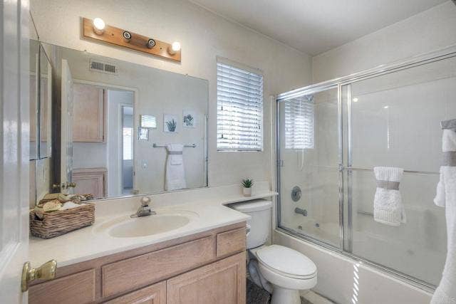 621 Paseo Rio, Vista, CA 92081