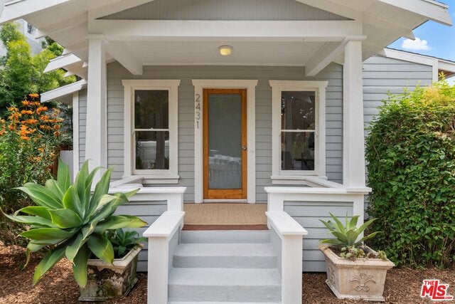 Property photo for 2431 Walnut Avenue, Venice, CA