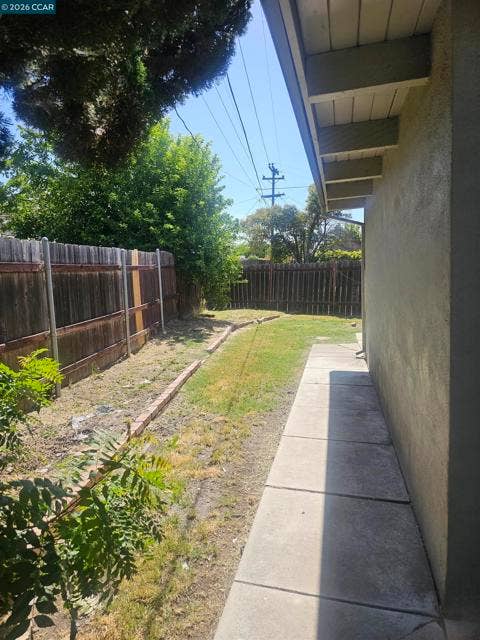 701 Dundee Way, Stockton, CA 95210