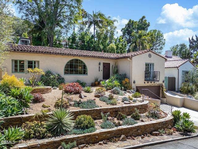 Property photo for 3177 Lake Hollywood DR, Los Angeles, CA