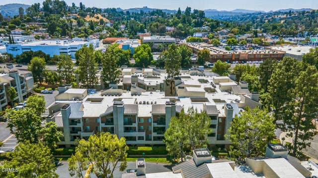 Property photo for 5500 Owensmouth AVE, #104, Los Angeles, CA