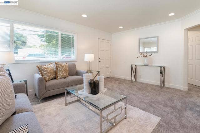 21743 #8 Princeton, Hayward, CA 94541