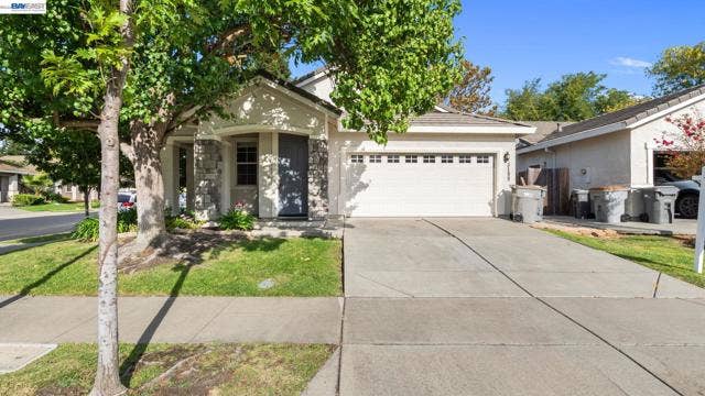 Property photo for 3199 Maui St, West Sacramento, CA