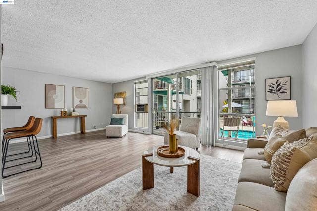 811 York St, #136, Oakland, CA 94610