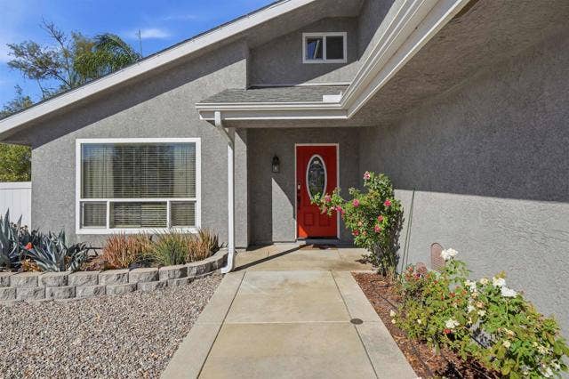 16706 Arena Dr, Ramona, CA 92065