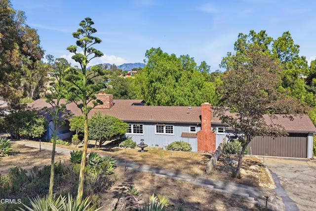 Property photo for 10400 Mcbroom ST, Los Angeles, CA