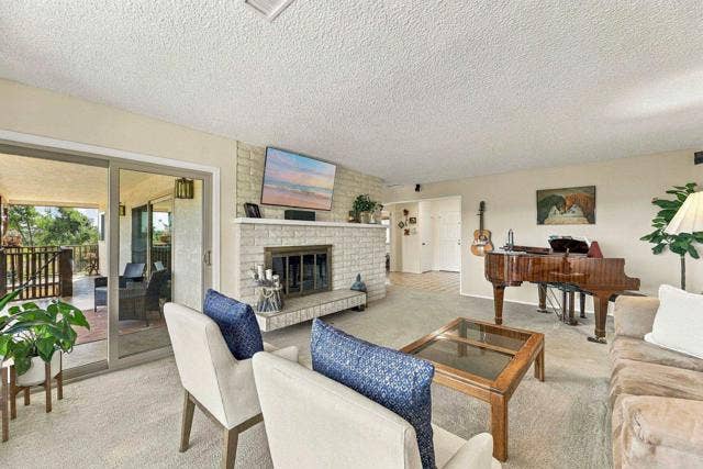 590 Elm Tree LN, Fallbrook, CA 92028 590 Elm Tree LN, Fallbrook, CA 92028