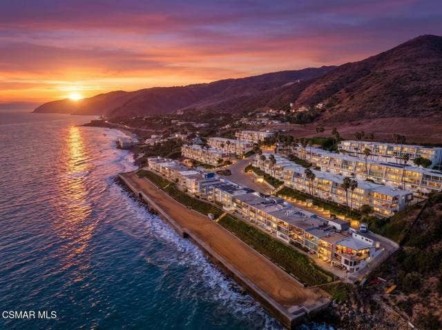 Property photo for 11964 Whalers LN, Malibu, CA