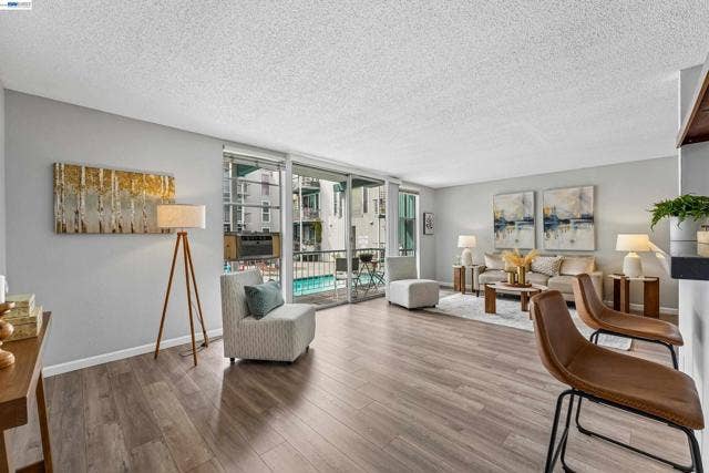 811 York St, #136, Oakland, CA 94610