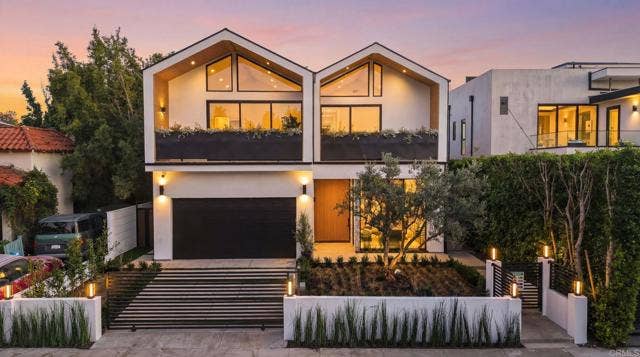 Property photo for 824 N Curson AVE, Los Angeles, CA
