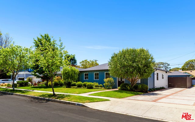 Property photo for 3213 Coolidge Avenue, Los Angeles, CA