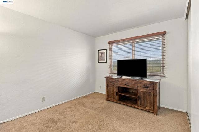 22 John Glenn Cir, Daly City, CA 94015 22 John Glenn Cir, Daly City, CA 94015