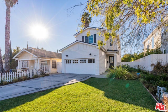 Property photo for 3217 CASTLE HEIGHTS Avenue, Los Angeles, CA