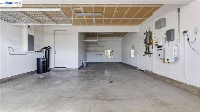 3 CAR TANDEM GARAGE