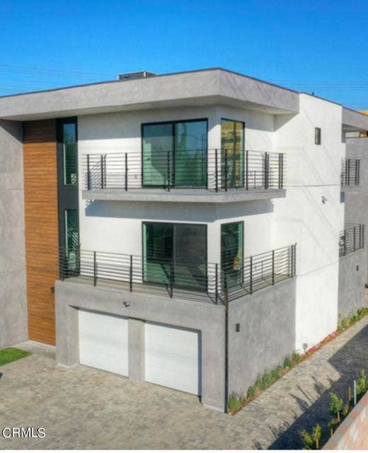 Property photo for 5628 Auckland AVE, Los Angeles, CA