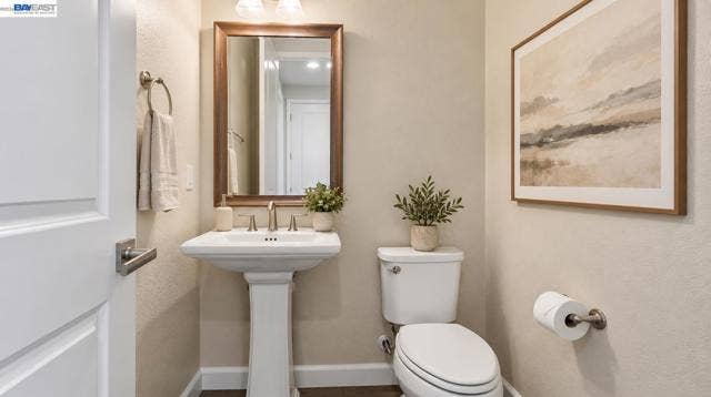DOWNSTAIR HALF BATHROOM