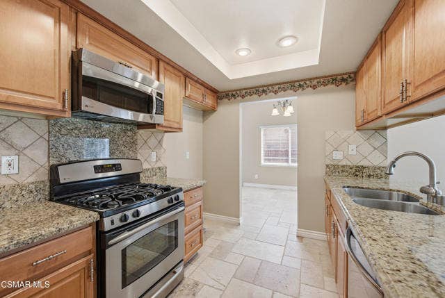 4721 Avedon Rd Moorpark-13