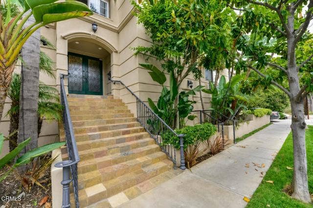 Property photo for 1830 Pelham AVE, #301, Los Angeles, CA