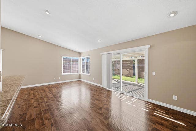 4721 Avedon Rd Moorpark-14 (1)