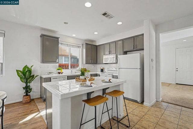 1043 Ashbridge Bay Dr, Pittsburg, CA 94565
