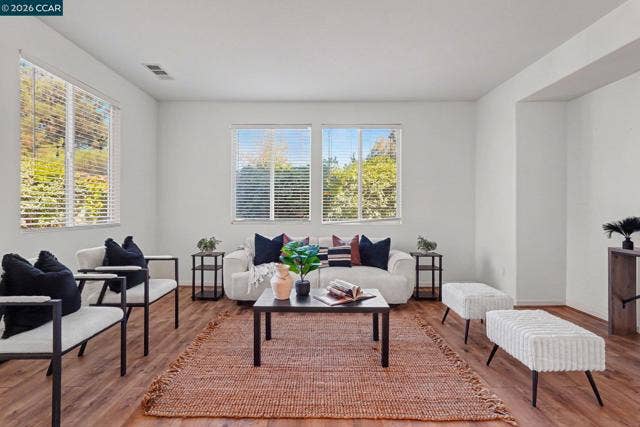 1043 Ashbridge Bay Dr, Pittsburg, CA 94565