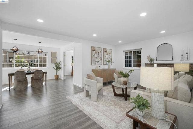 25825 Belhaven St, Hayward, CA 94545 25825 Belhaven St, Hayward, CA 94545