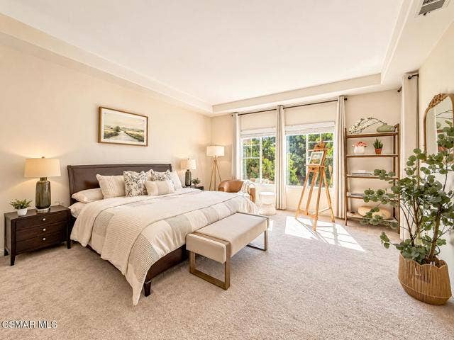 Sunlit Neutral Bedroom Retreat