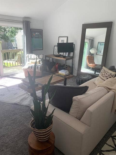 1734 Aldersgate RD, Encinitas, CA 92024