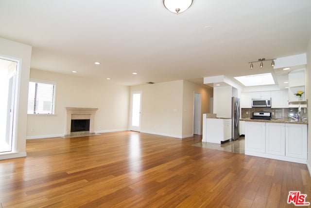 Property photo for 17 KETCH Street, Venice, CA