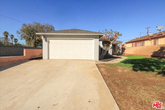 Property photo for 11833 Ardath Avenue, Hawthorne, CA