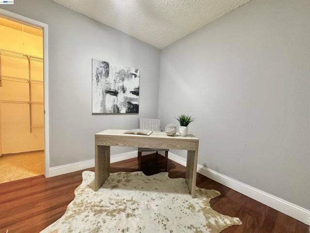 6 Commodore Drive, #C337, Emeryville, CA 94608 6 Commodore Drive, #C337, Emeryville, CA 94608