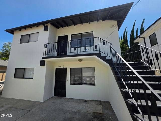 Property photo for 12246 1/2 Oxnard ST, #1st Fl, Los Angeles, CA
