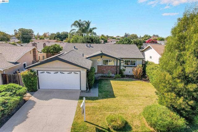 25825 Belhaven St, Hayward, CA 94545 25825 Belhaven St, Hayward, CA 94545