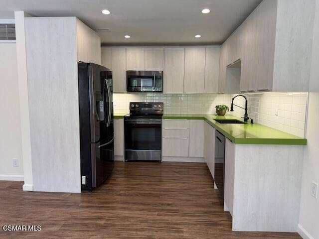 18619 Collins ST, #F7, Tarzana, CA 91356 Bedroom 2/Office