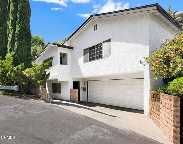 Property photo for 1827 Oak Tree DR, Los Angeles, CA
